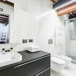Sonder By Marriott Bonvoy Trastevere Piazza Trilussa 公寓式酒店