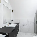 Sonder By Marriott Bonvoy Trastevere Piazza Trilussa 3*