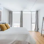 Sonder By Marriott Bonvoy Trastevere Piazza Trilussa 公寓式酒店